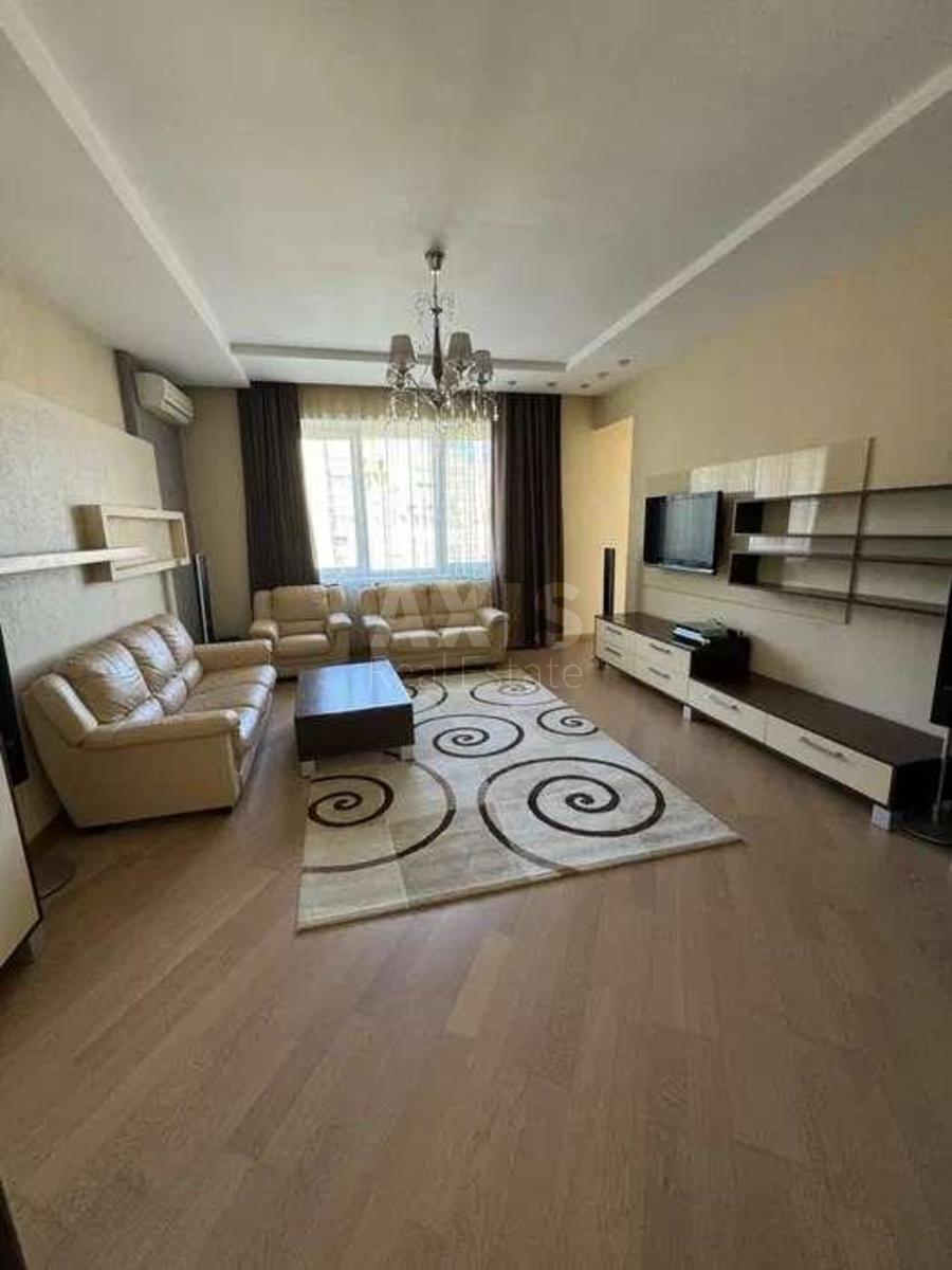 4k apartment vul. Tymoshenka Marshala 211