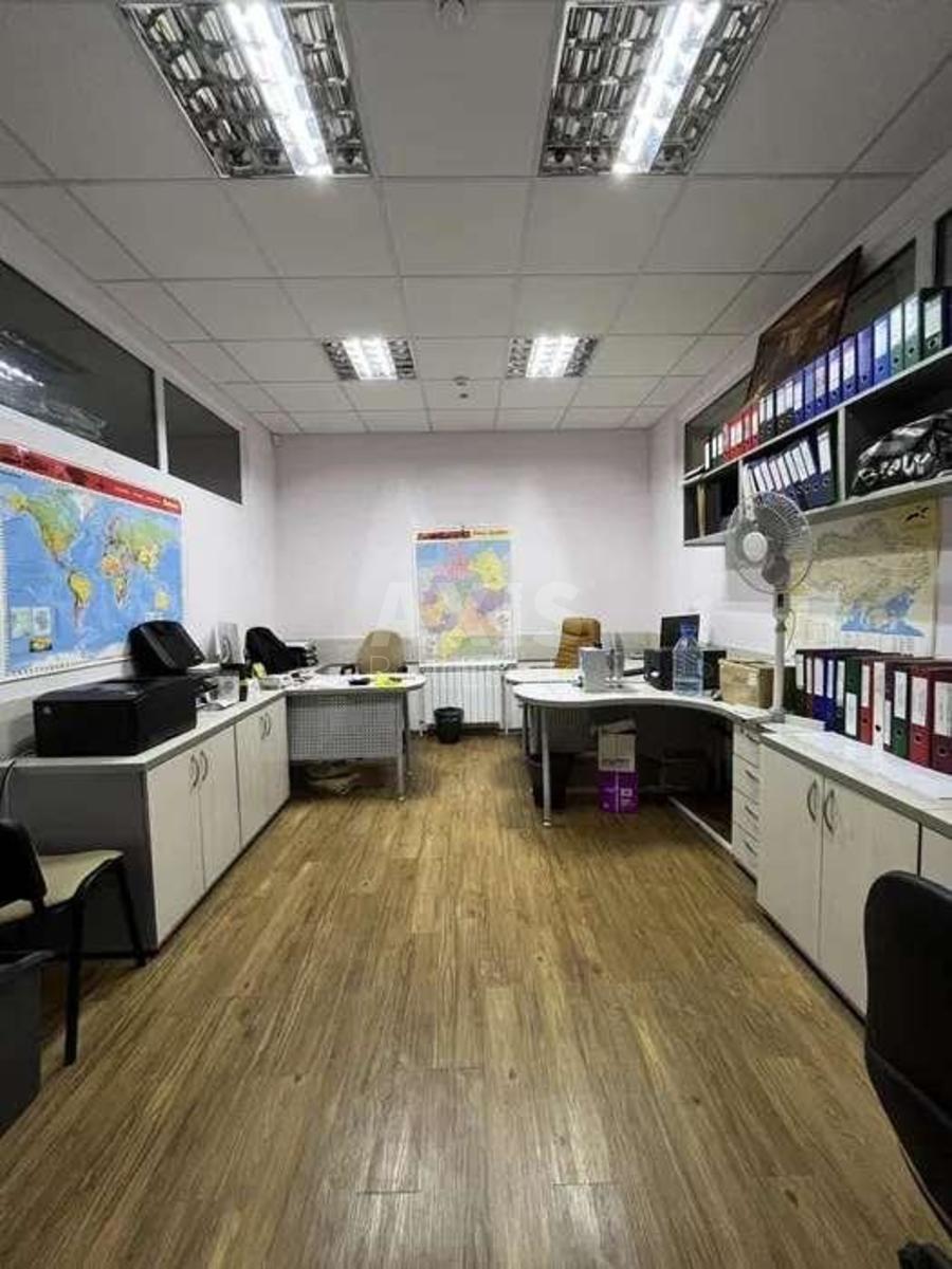 Office vul. Velyka Vasyl'kivs'ka , 1000m212