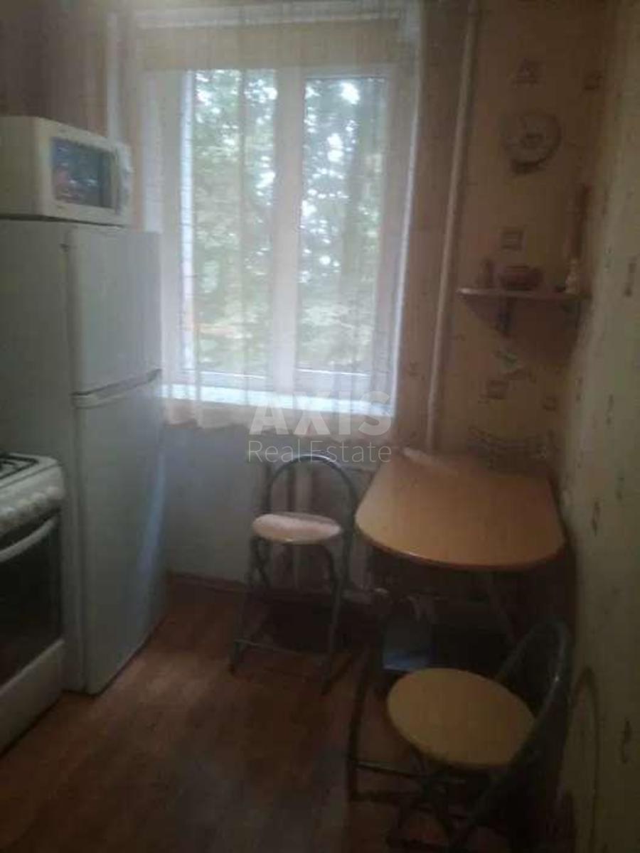 1k apartment vul. Lypkivs'kogo Vasylja Mytropolyta 71