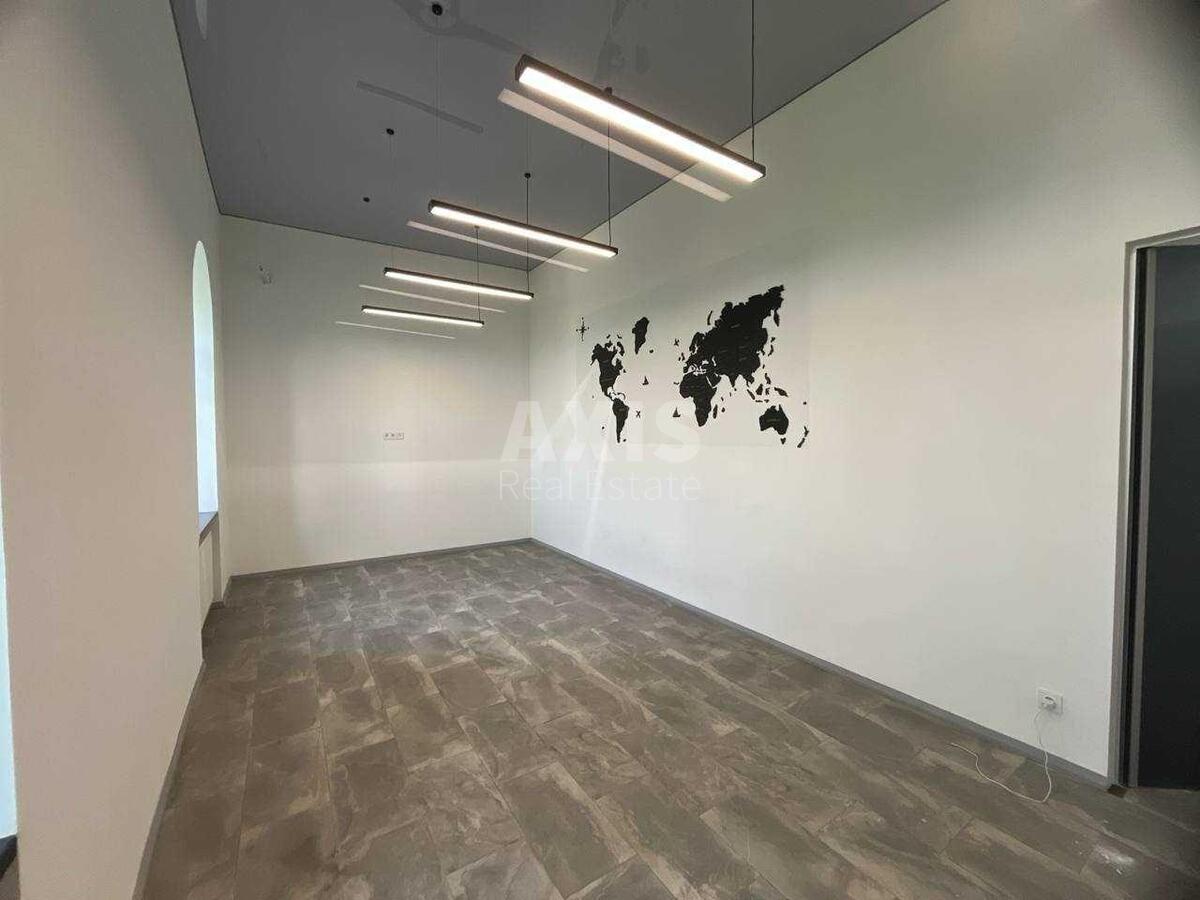 Office vul. Bul'varno-Kudrjavs'ka 15, 170m2