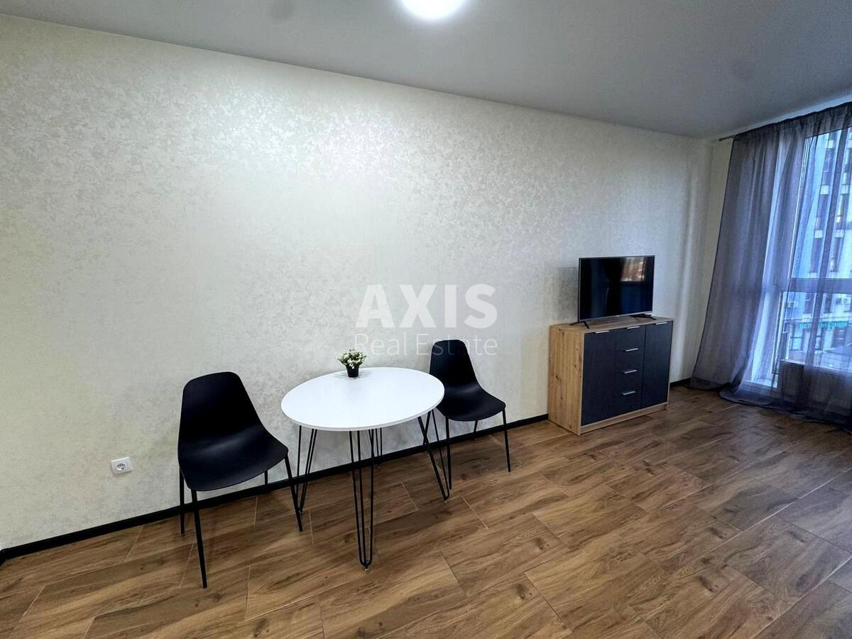1k apartment vul. Central'na 19616302