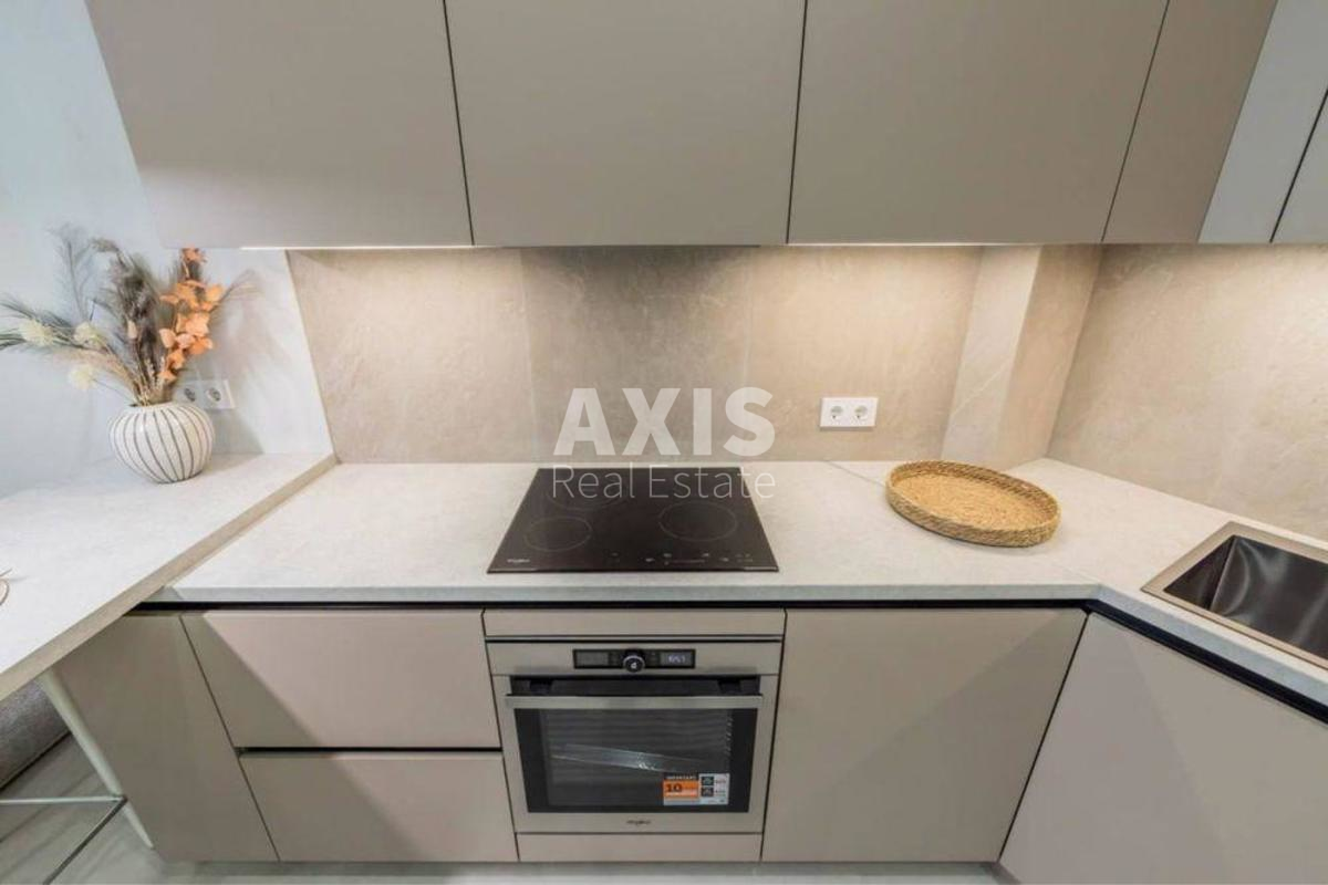 1k apartment pl. Peremogy 119
