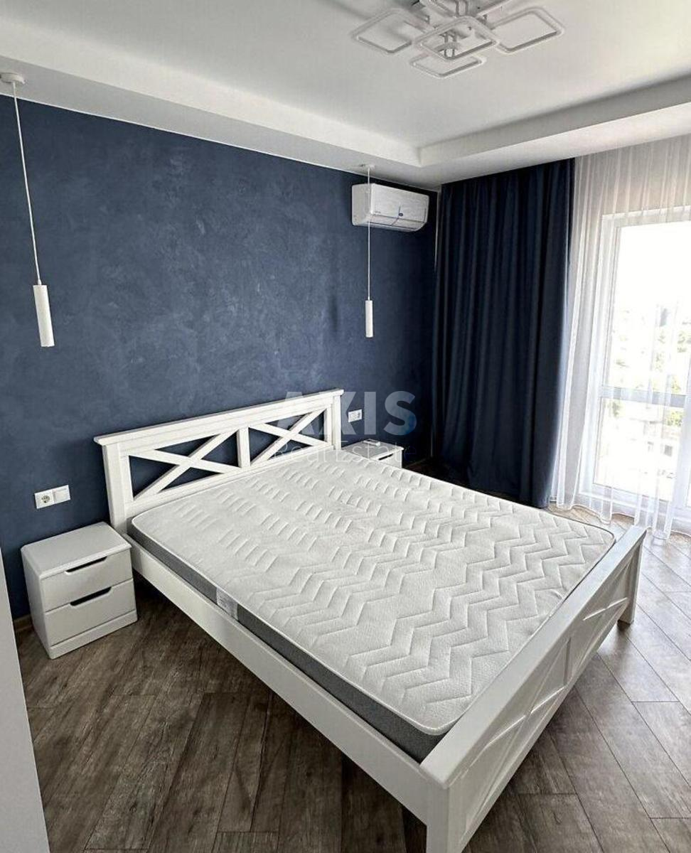 1k apartment vul. Myhajla Maksymovycha 242