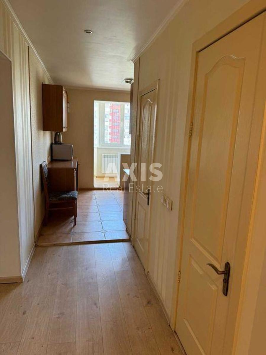 3k apartment vul. Dragomanova 208