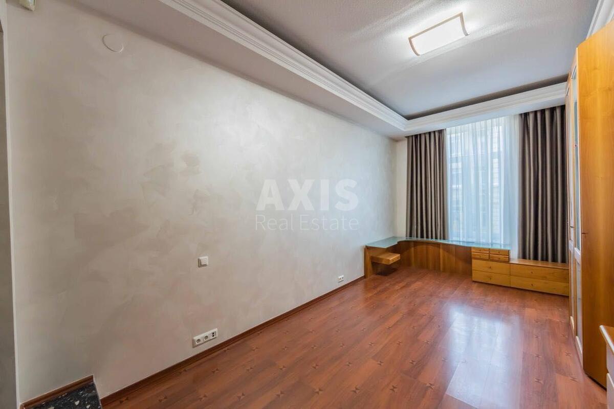 4к квартира ул. Антоновича 14618996