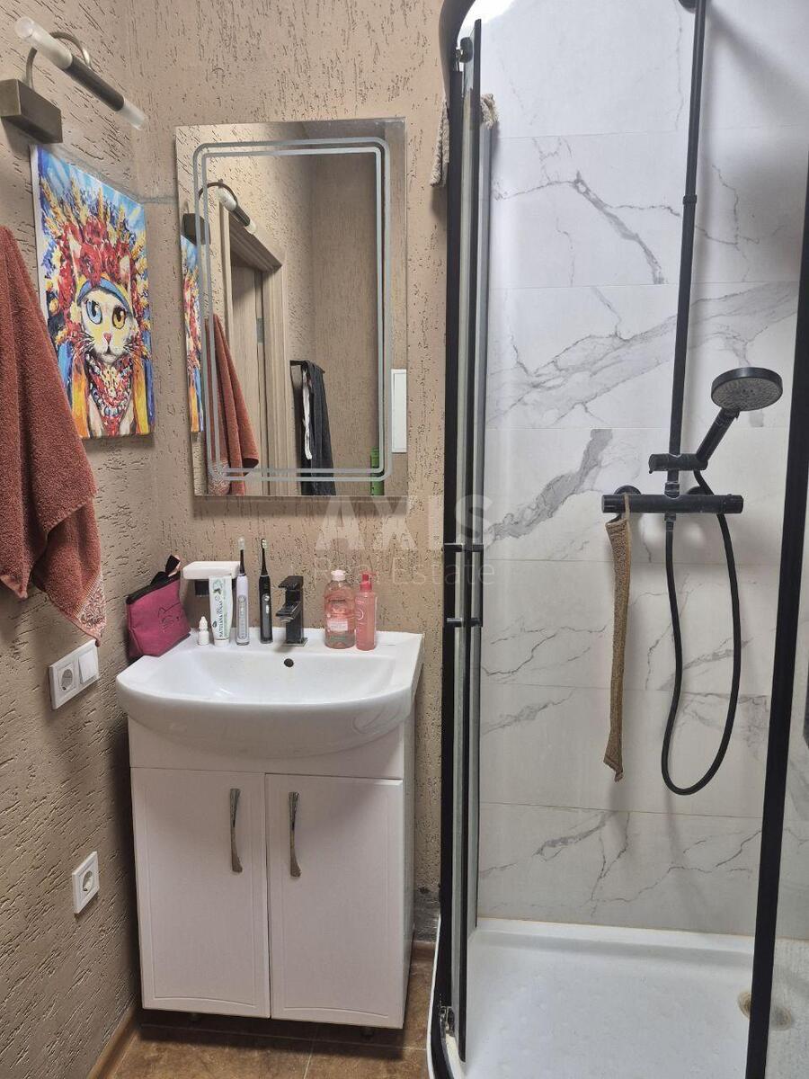 1k apartment vul. Lucenka Dmytra 12А579877