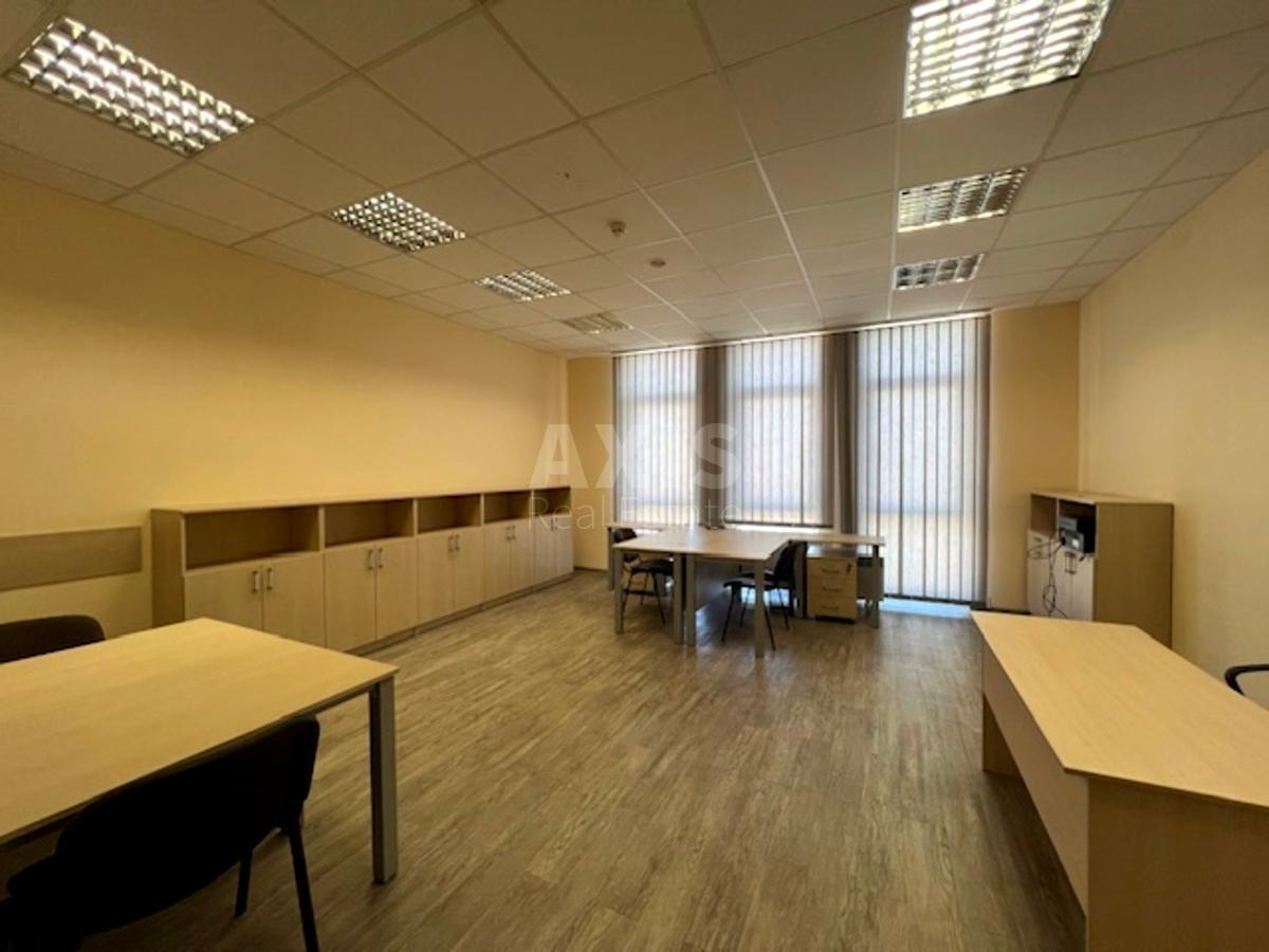 Офис ул. Антоновича 33В, 614м2634141