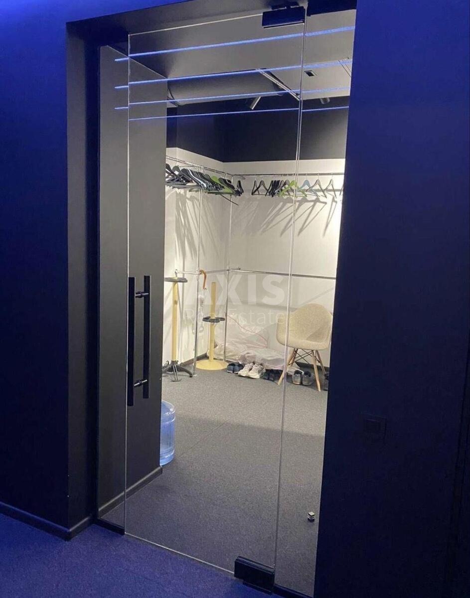 Офис ул. Антоновича 74, 680м2634377