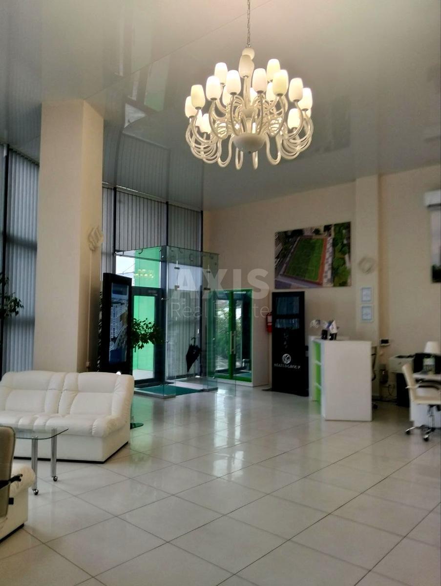 Office pr-t Bazhana Mykoly 17, 160m2593173