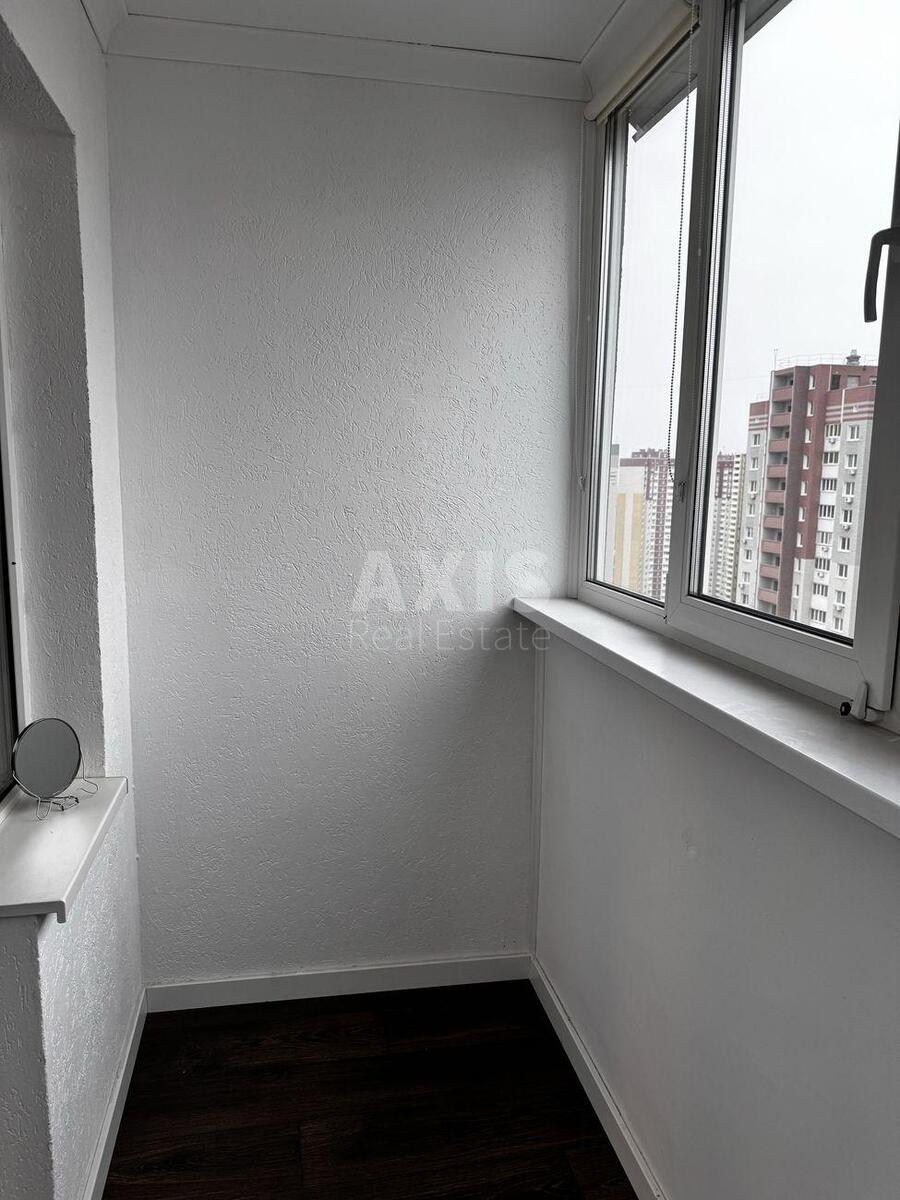 1k apartment vul. Rusovoi' Sofii' 1Б19