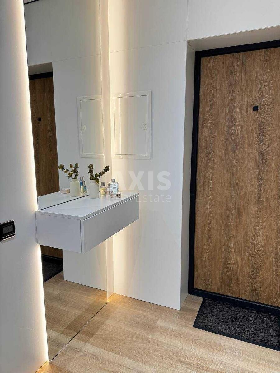 1k apartment pr-t Yevropeyskoho Soyuzu 1630281