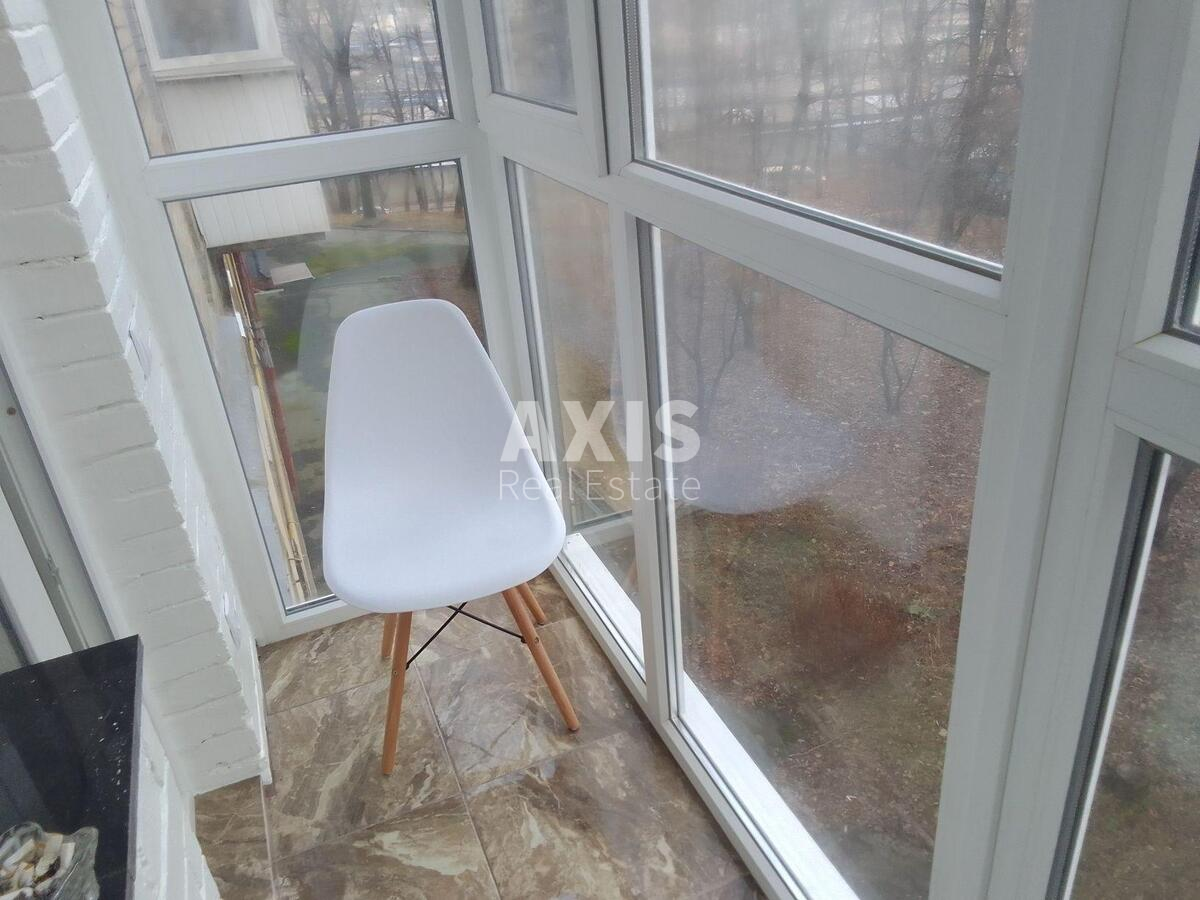 1к квартира ул. Карела Чапека 17631545