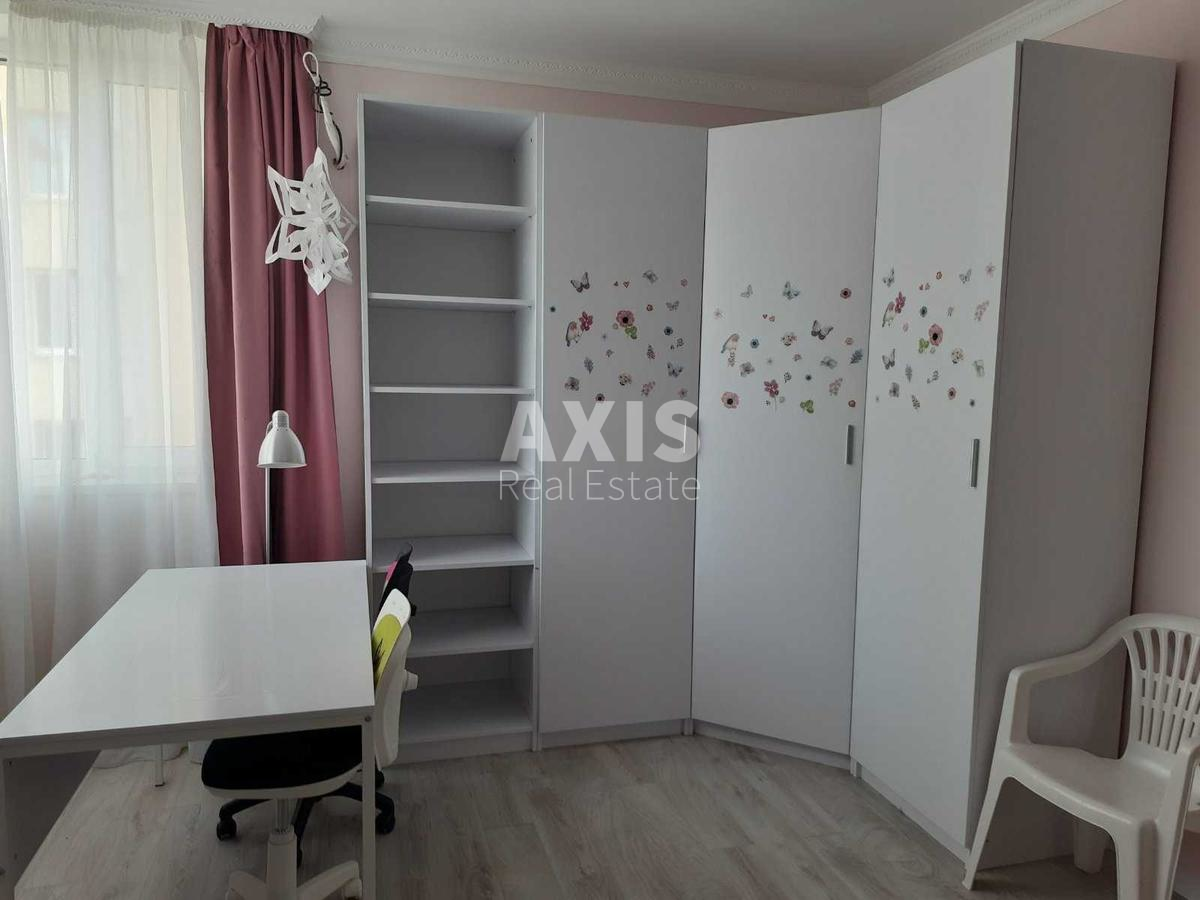3k apartment vul. Myhajla Maksymovycha 3Д3