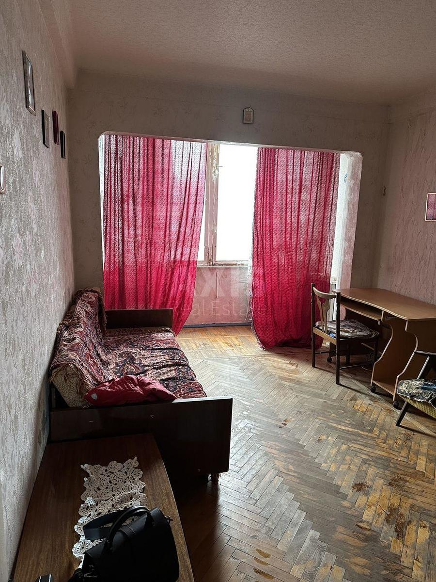 1k apartment vul. Buchmy Amvrosija 70