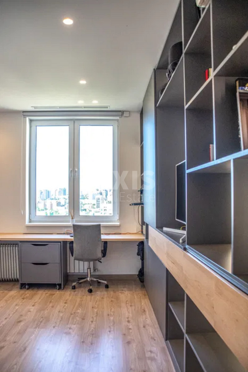3k apartment vul. Demii'vs'ka 132