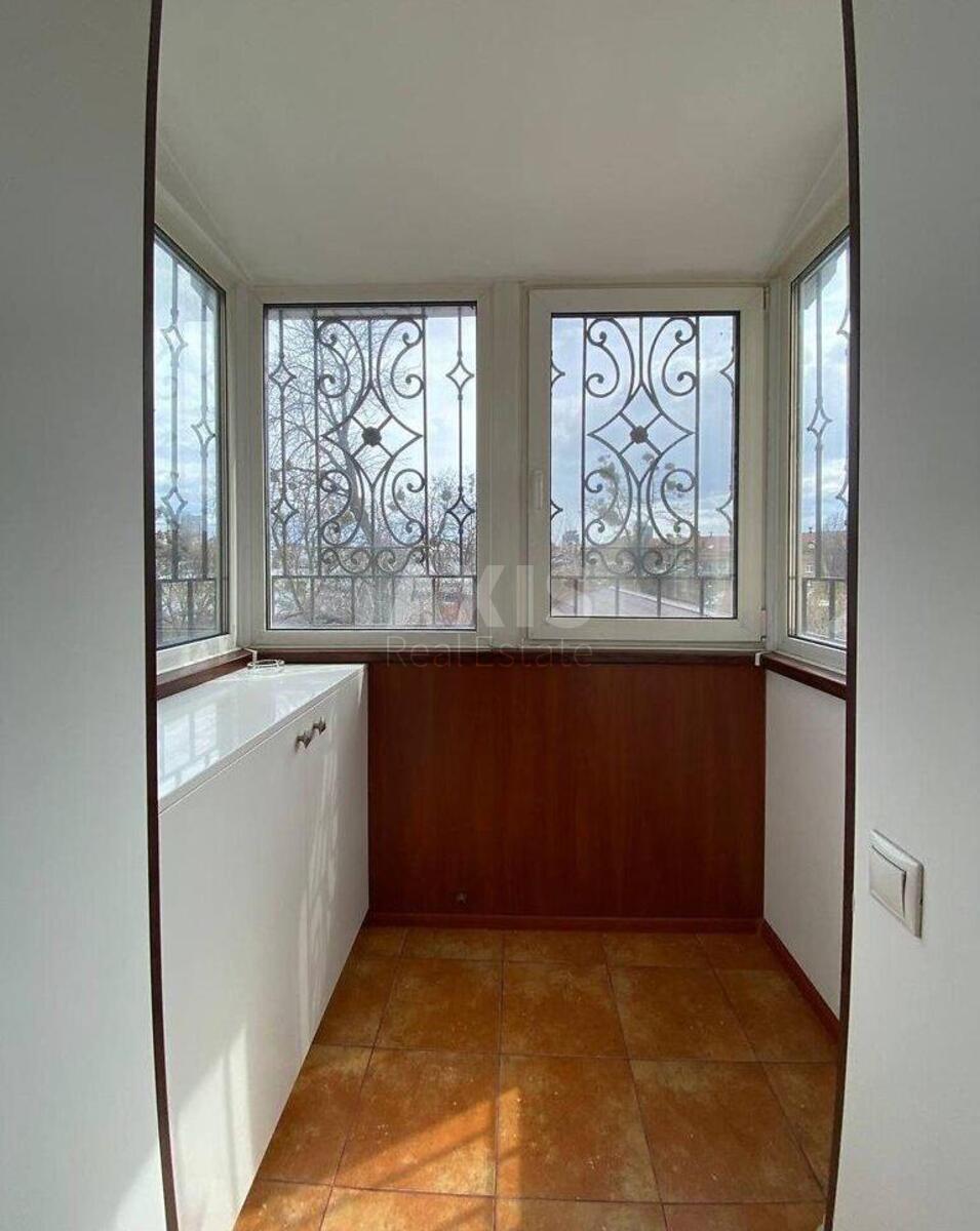 2k apartment vul. Malopidval'na 154