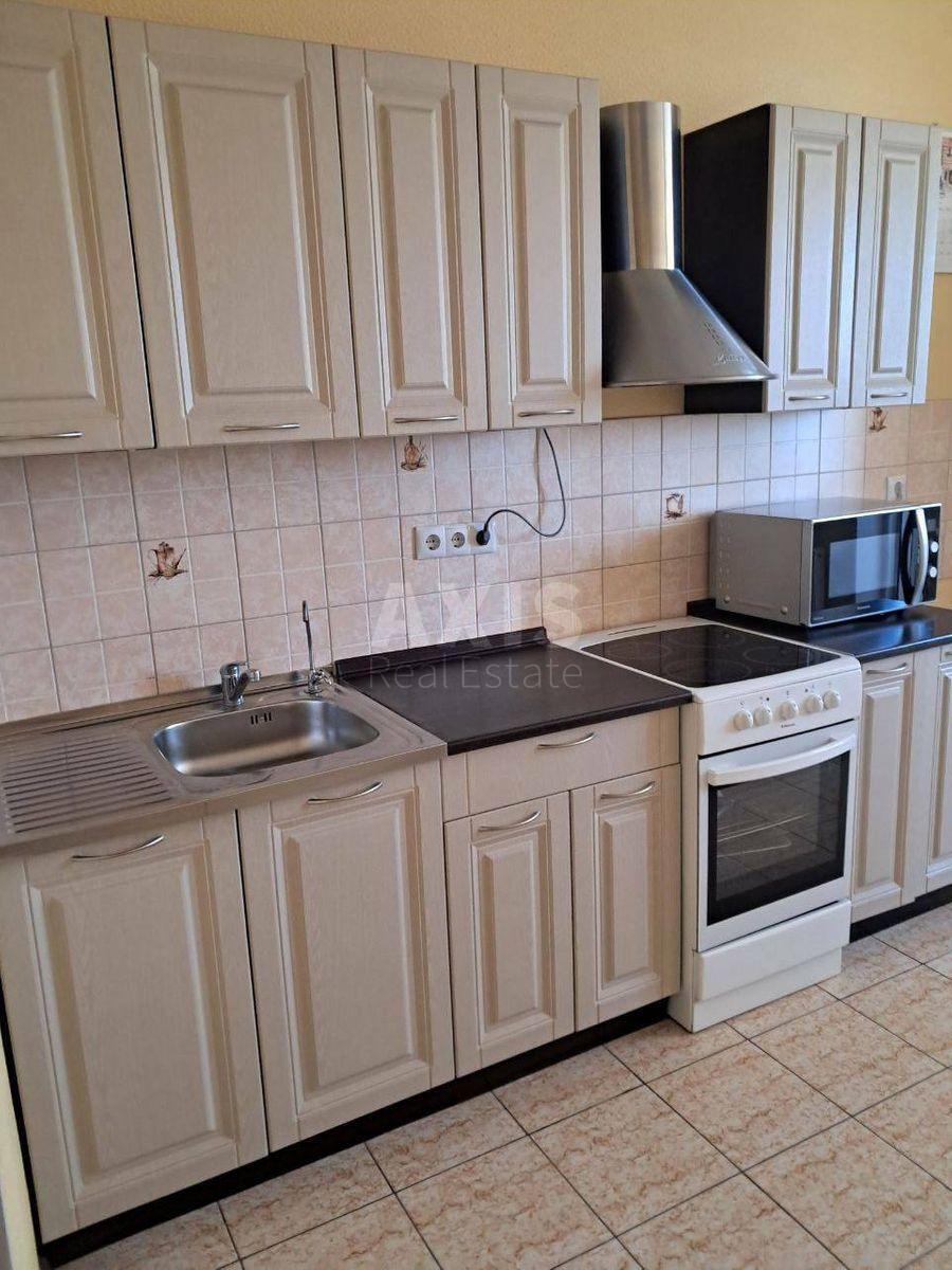 2k apartment vul. Kondratjuka Jurija 1