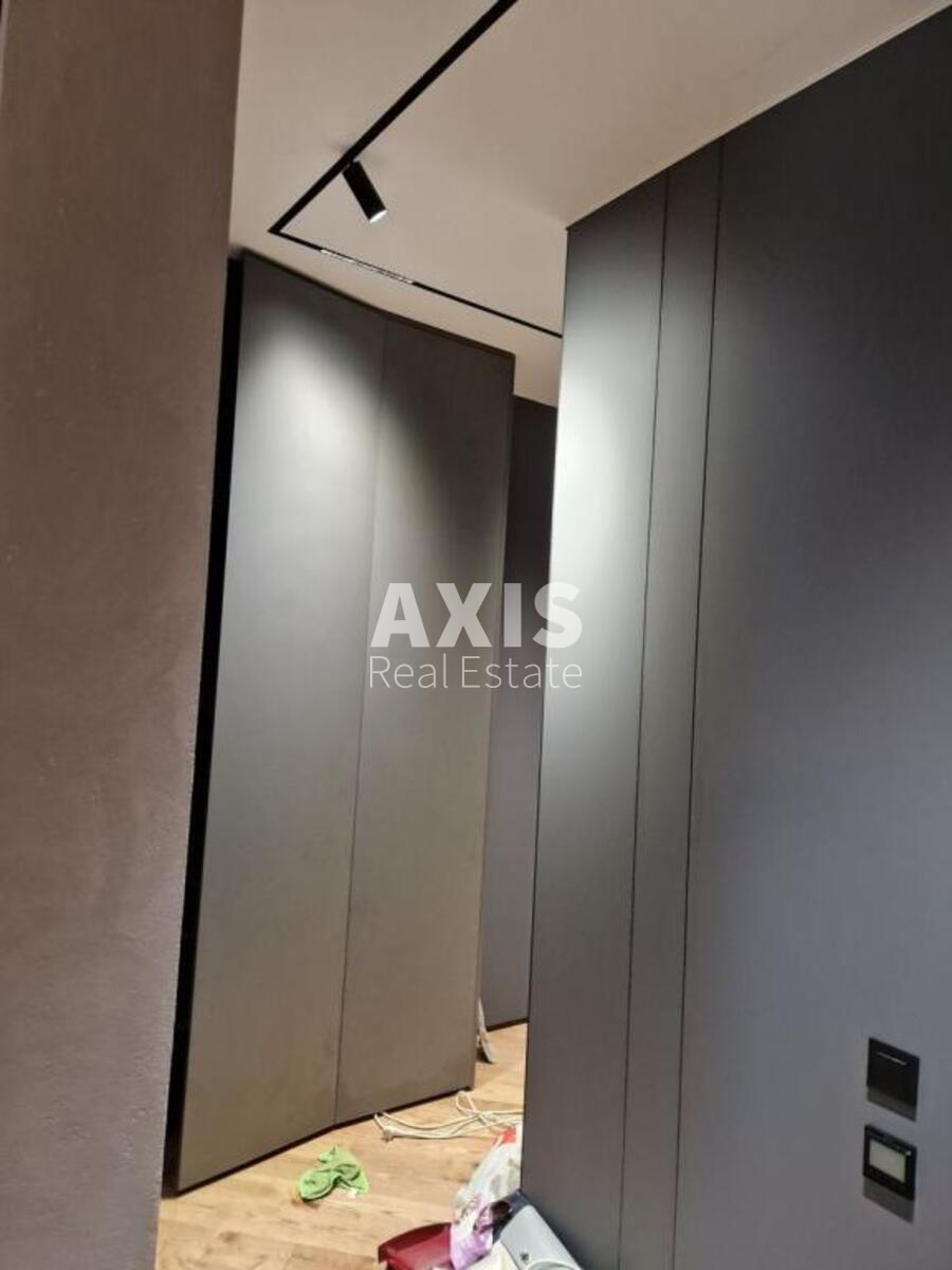 1k apartment vul. Dragomyrova Myhajla 143