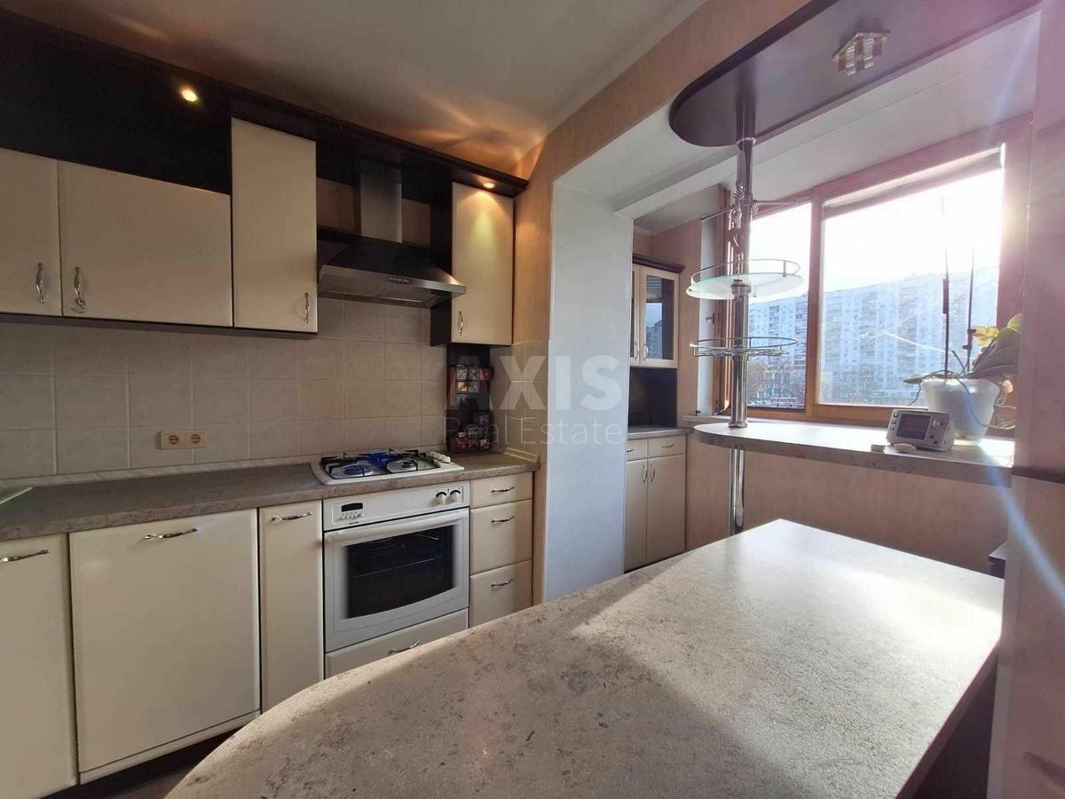 2k apartment pr-t Lesja Kurbasa 5В