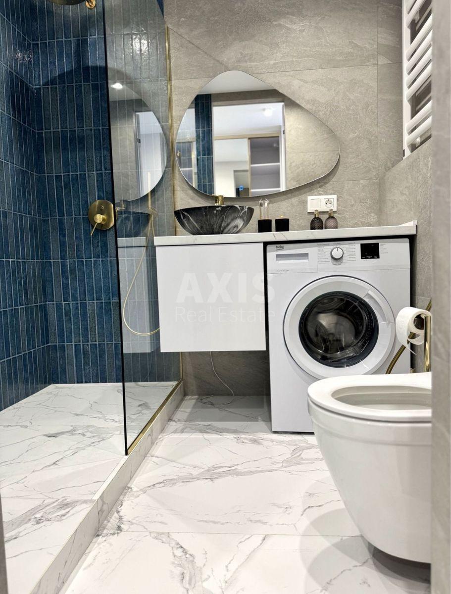 1k apartment vul. Naumova Generala 1Б8