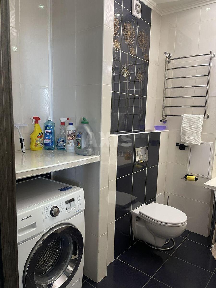 2k apartment nab. Dniprovs'ka 196