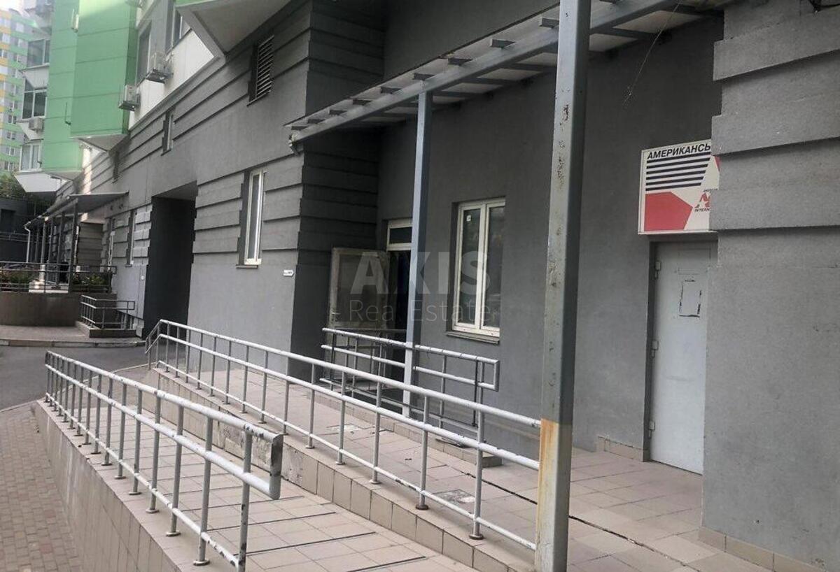 Объект торговли ул. Вышгородская 45/1Б, 100м2