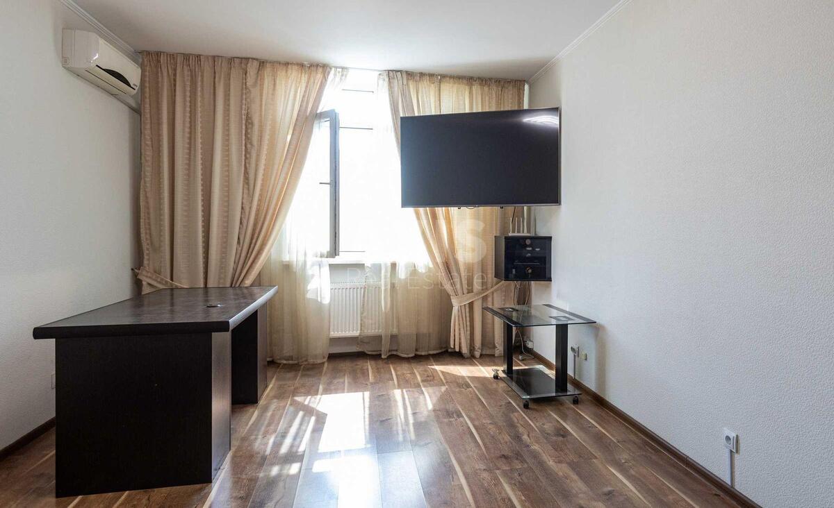 1k apartment vul. Voskresens'ka 12В6