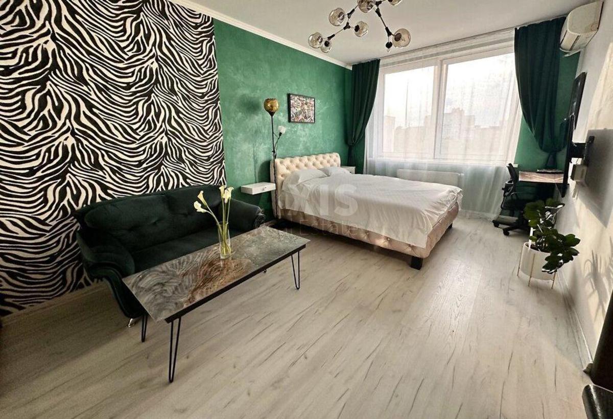 1k apartment pr-t Lobanovs'kogo 1501
