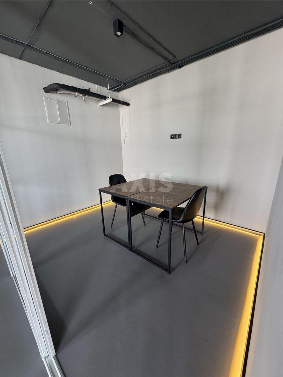 Office vul. Dilova 2Б, 140m2585345