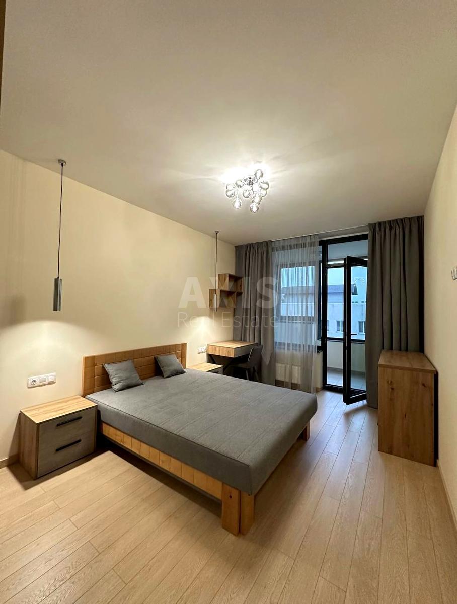 2k apartment vul. Dilova 1/2637740