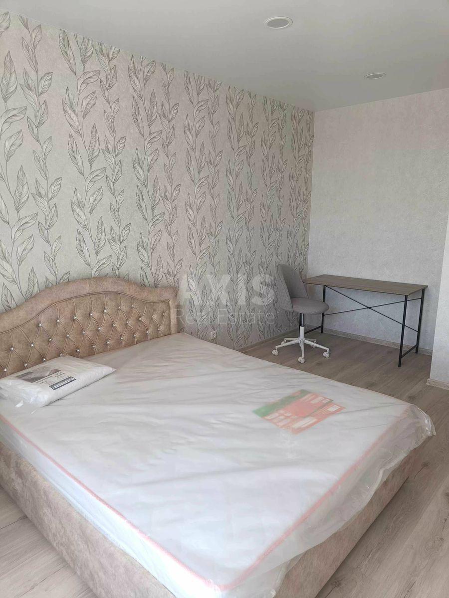1к квартира ул. Олеся Бердника 1Г1