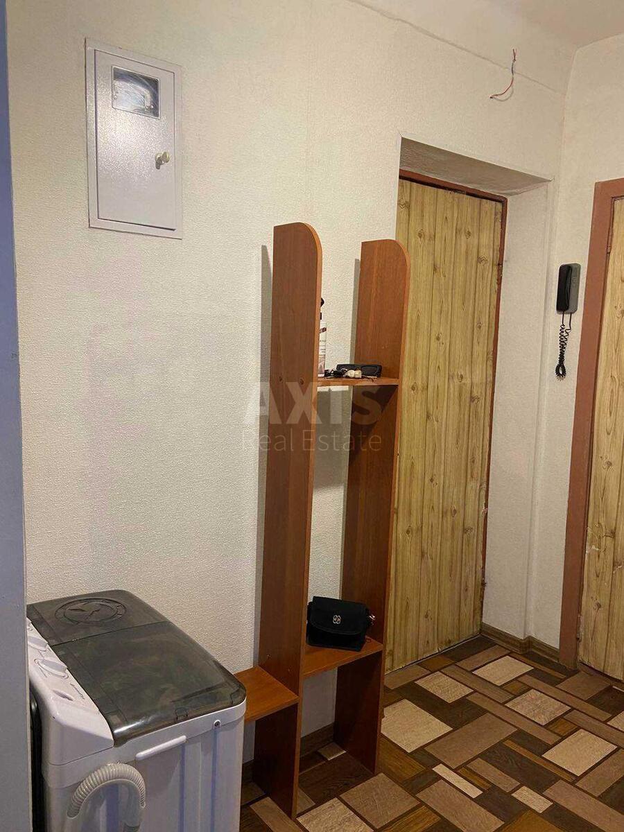 1k apartment vul. Entuziastiv 312
