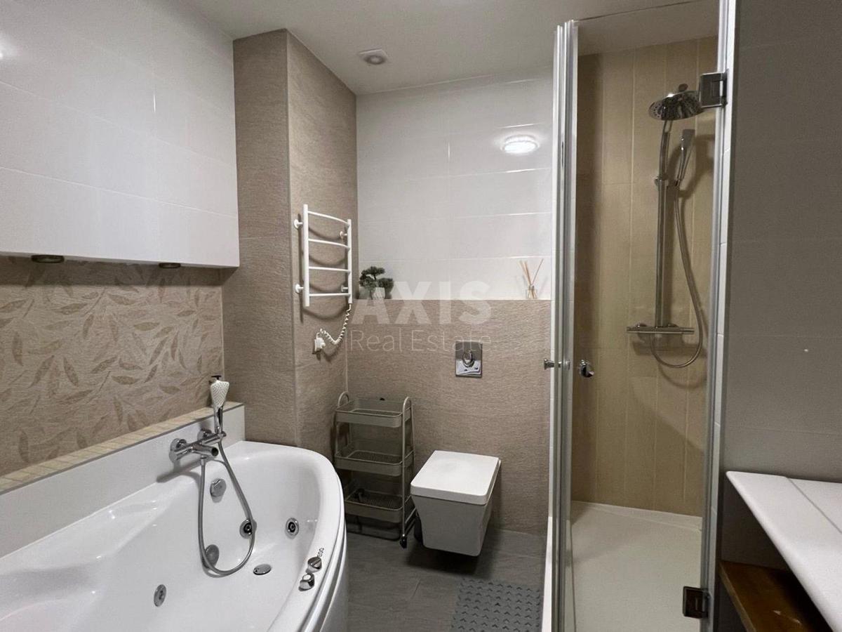 3k apartment vul. Antonovycha 1318