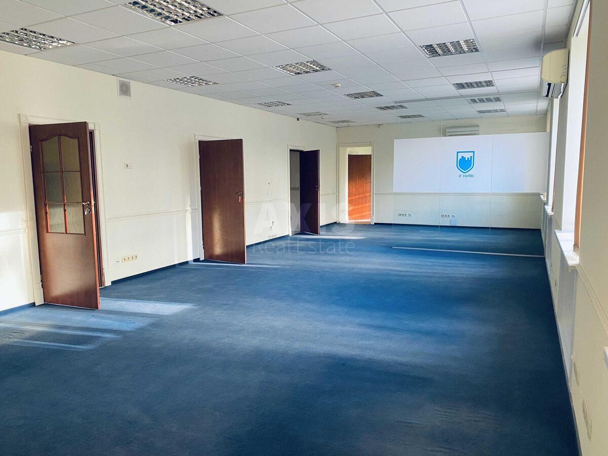 Office bul. Lesi Ukrai'nky 6, 251m26