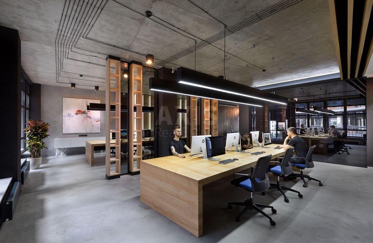 Office vul. Jevgena Konoval'cja 36, 440m22