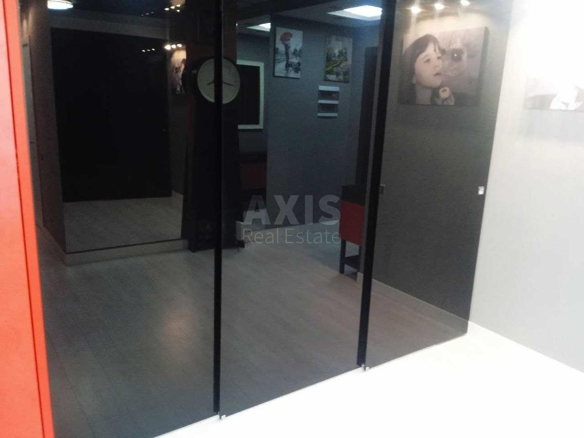 3k apartment vul. Geroi'v Kosmosu 133