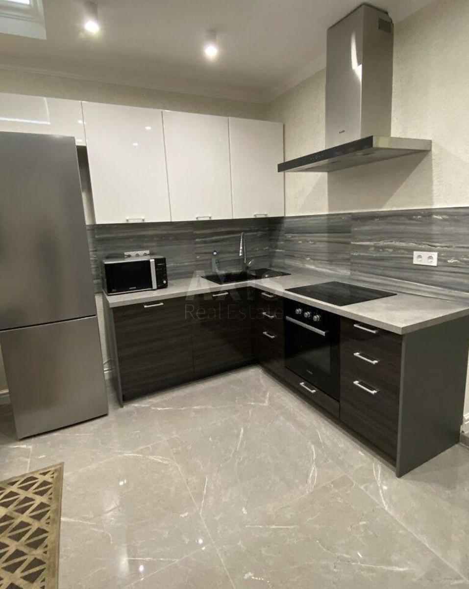 2k apartment vul. Mykil's'ko-Slobids'ka 3А3