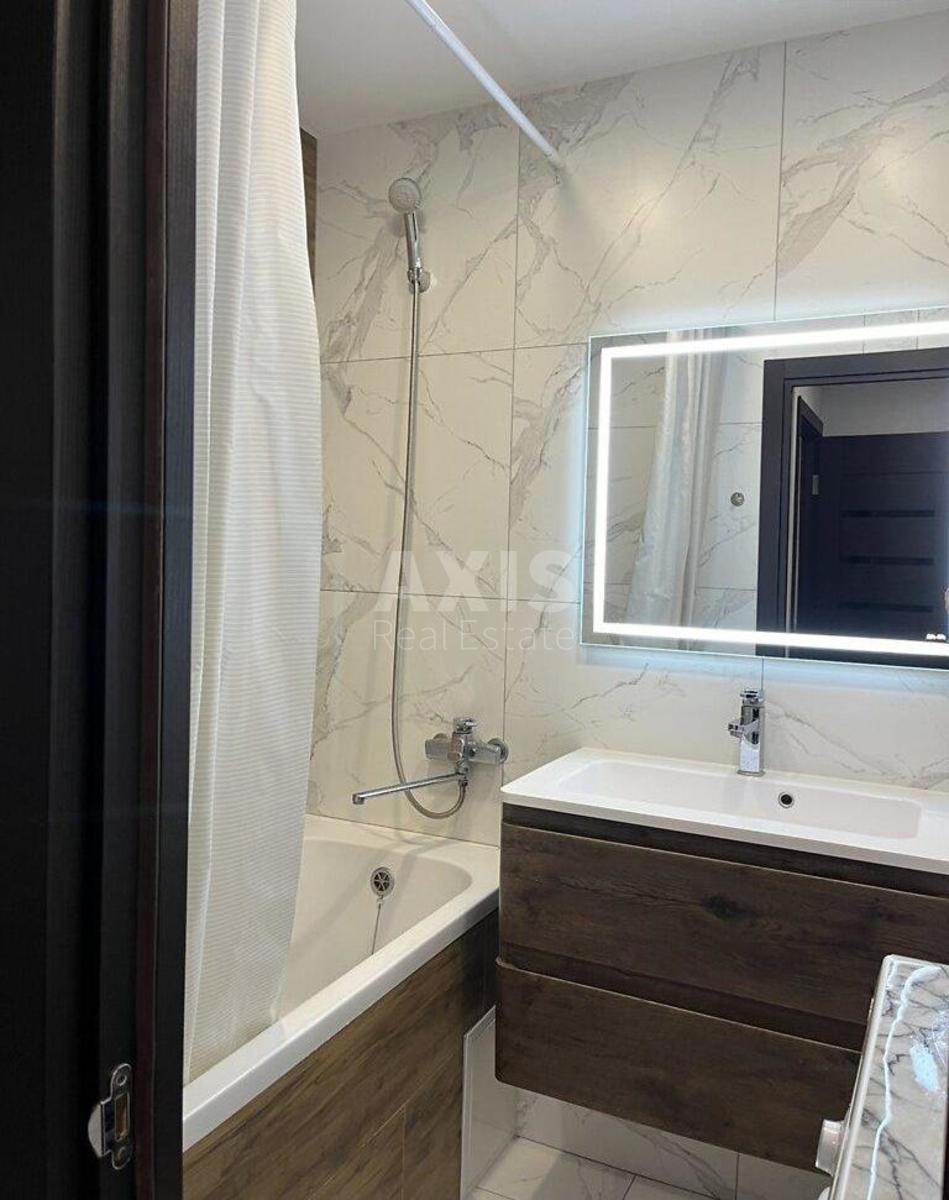 1k apartment vul. Dekabrystiv 5Б2
