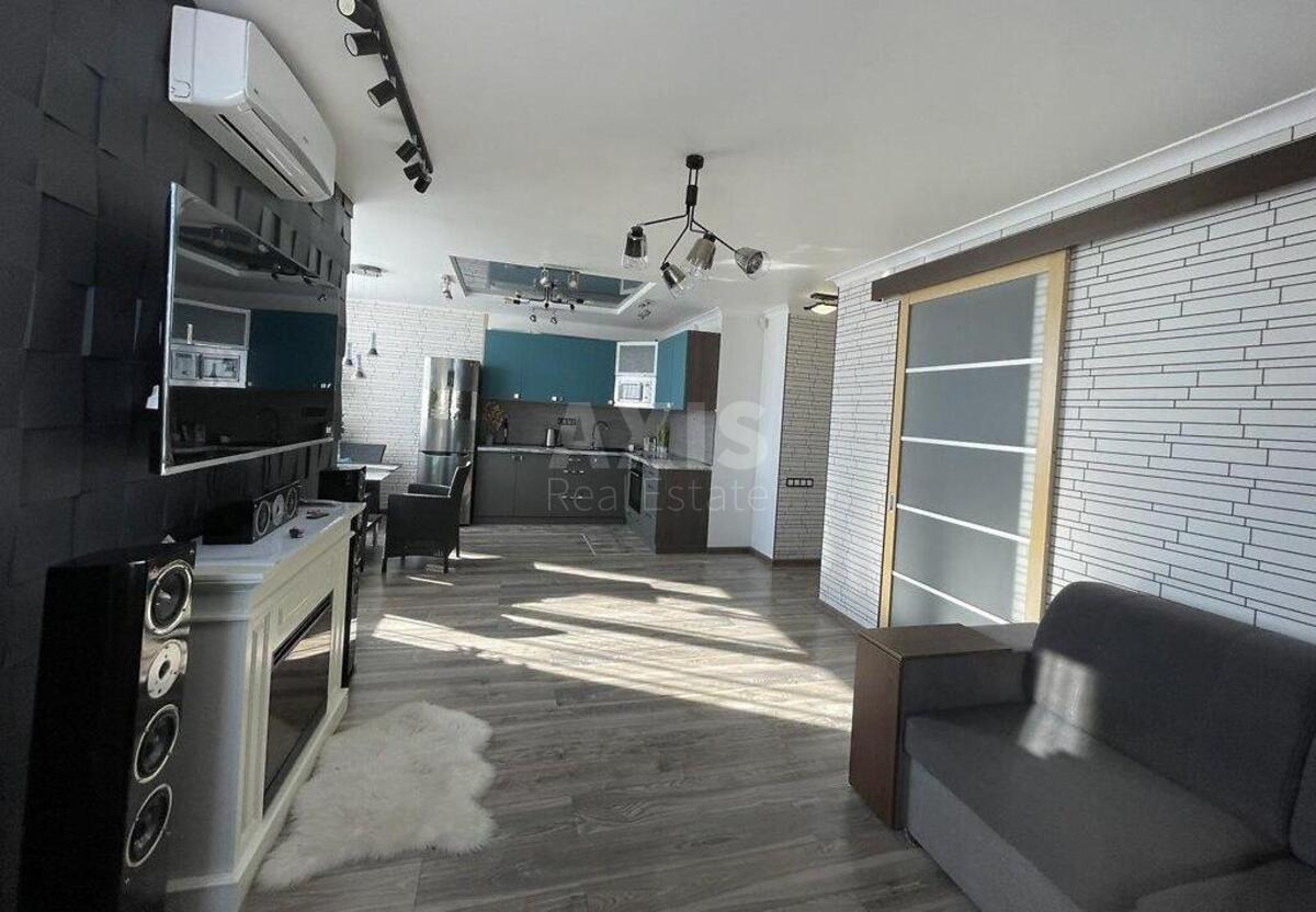 1k apartment vul. Myhajla Maksymovycha 3Д0