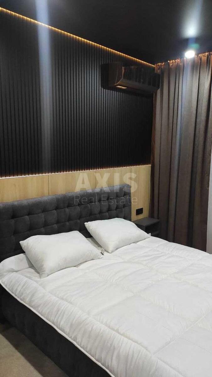 1k apartment vul. Saljutna 2Б567288