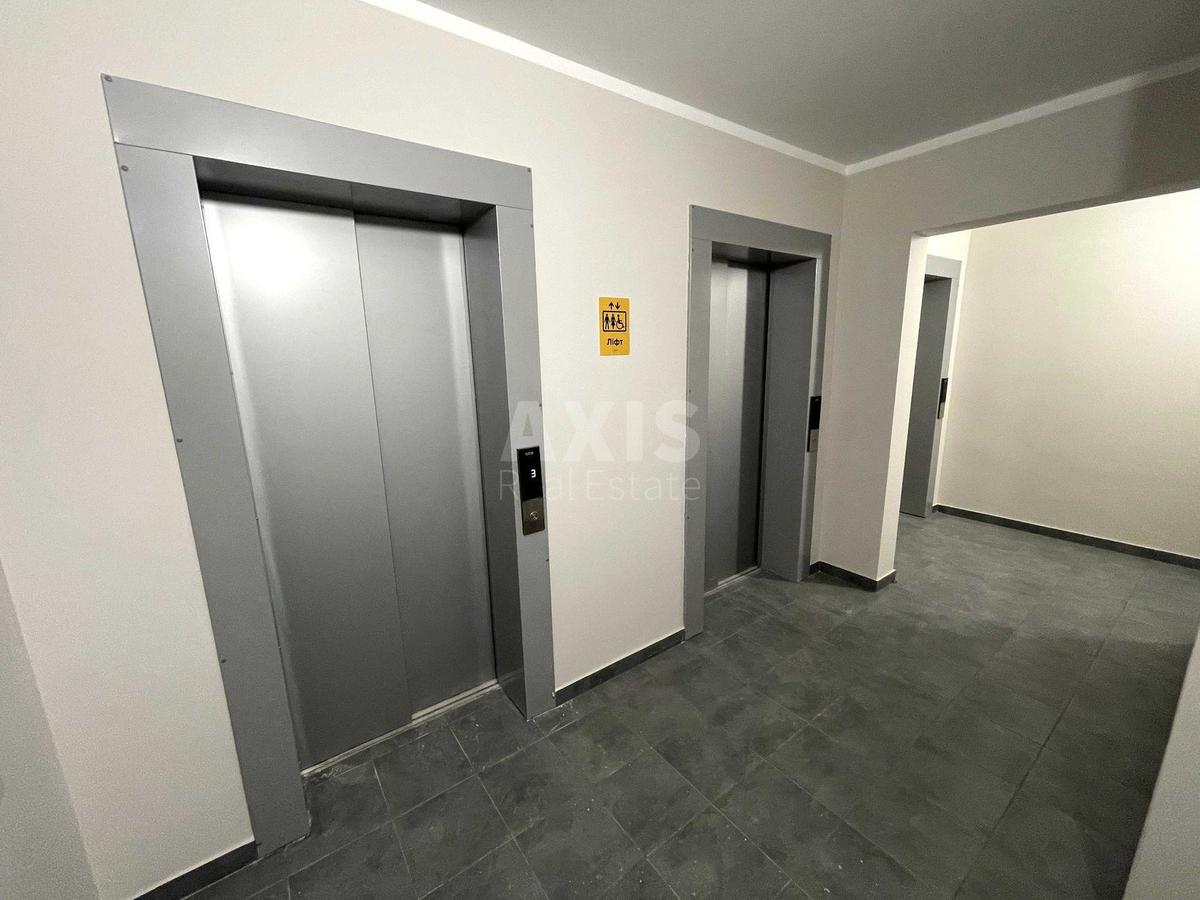 2k apartment vul. Myhajla Maksymovycha 323