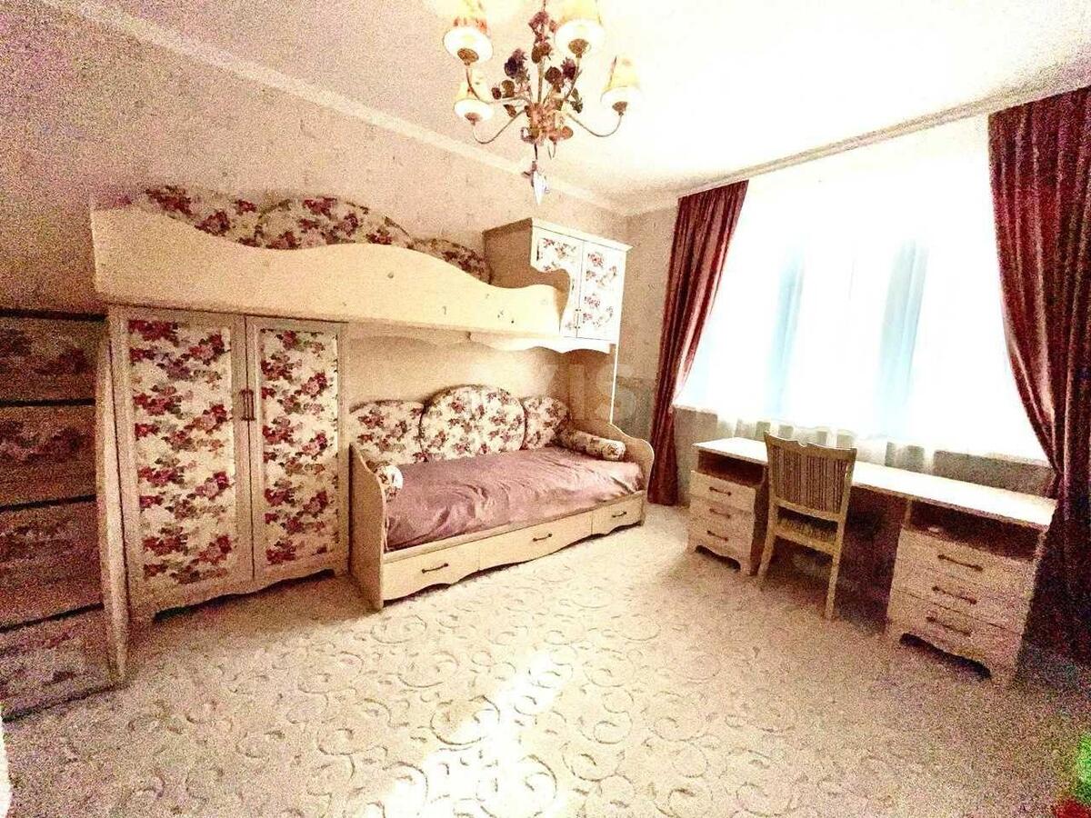 3k apartment nab. Dniprovs'ka 235