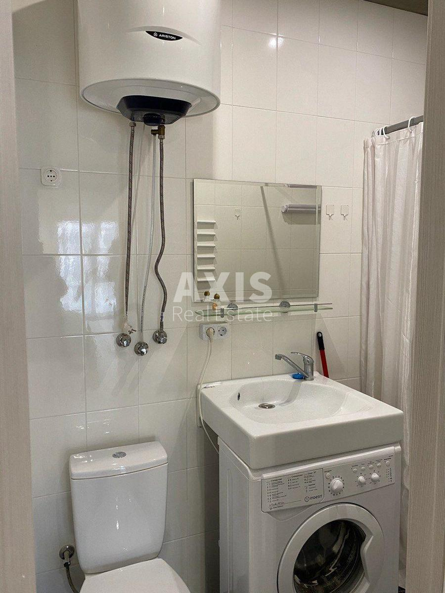 1k apartment vul. Myhajla Maksymovycha 246