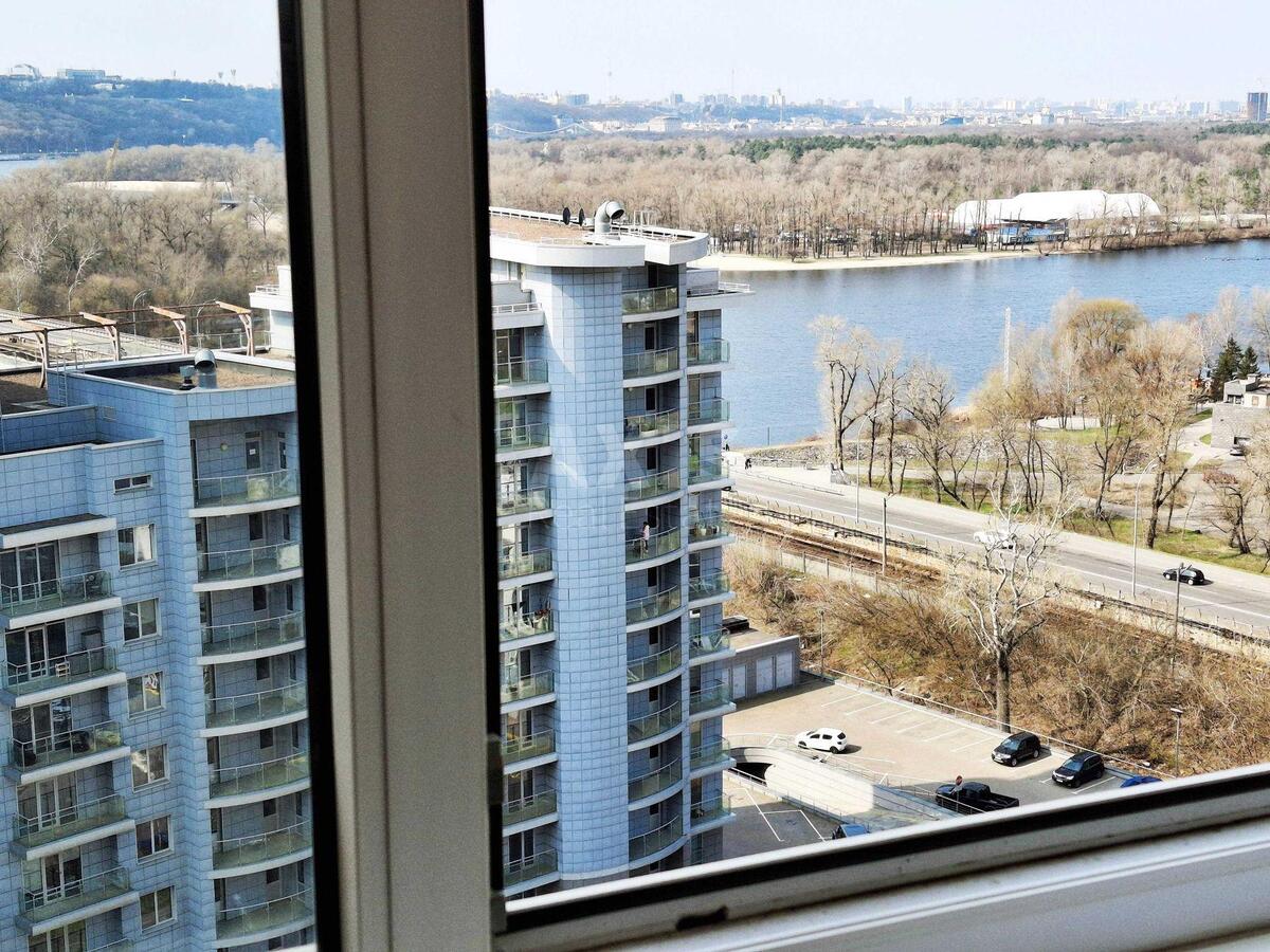 3k apartment vul. Okipnoi' Rai'sy 1015