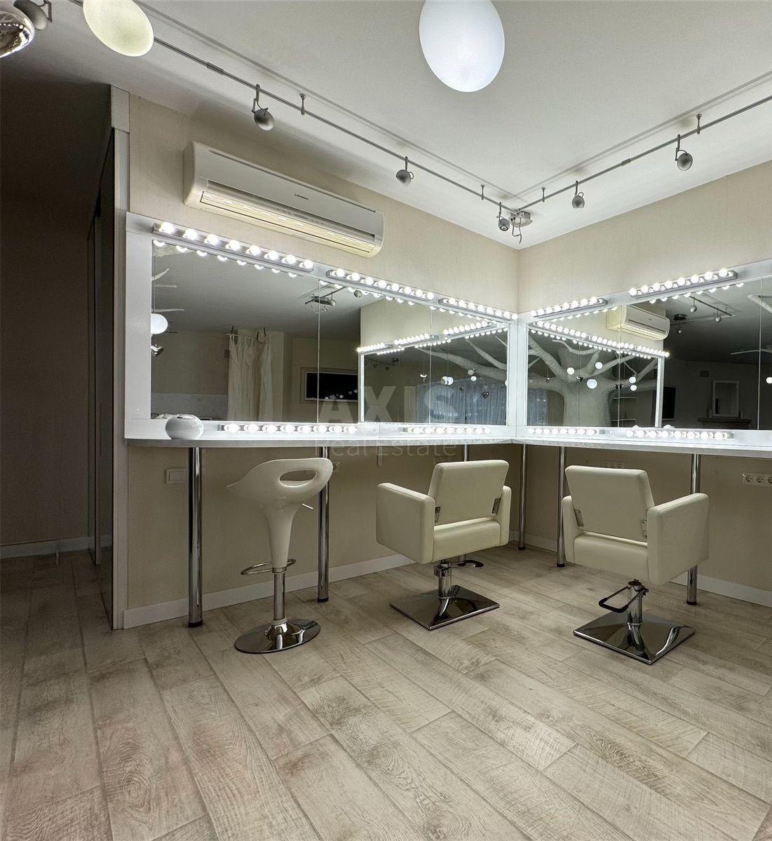 Office vul. Skoropads'kogo Pavla 39, 161m2583160