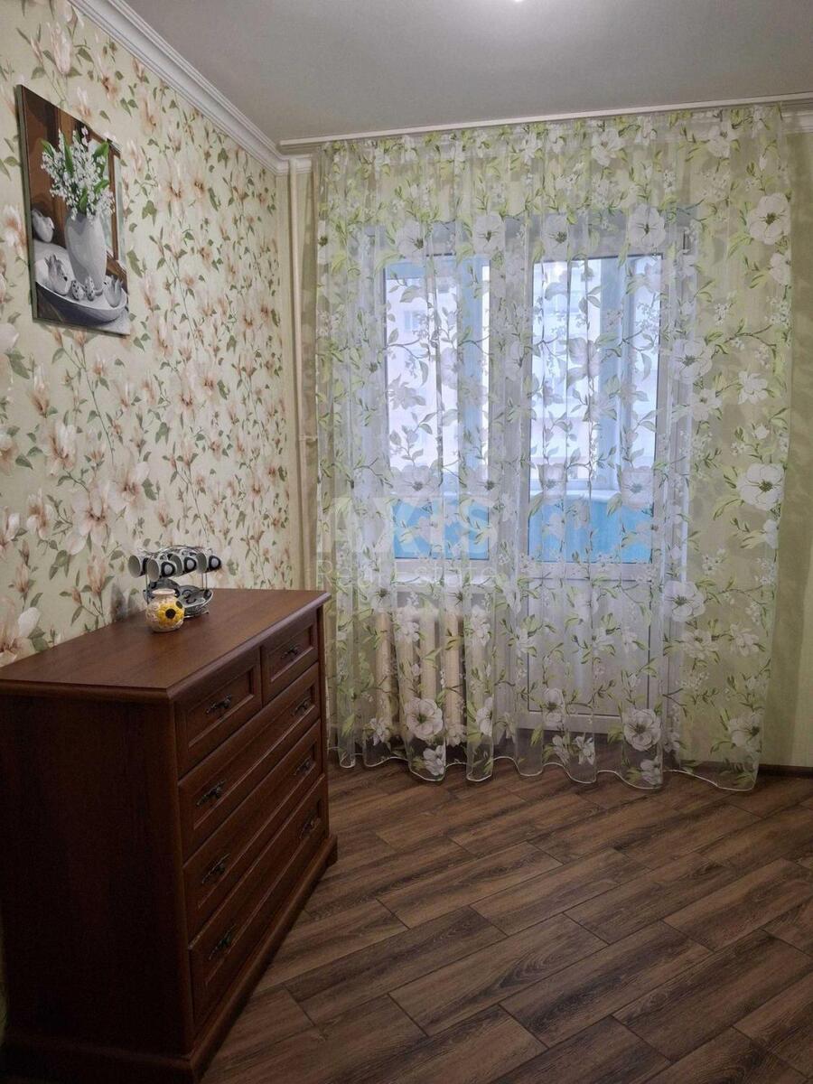 3k apartment vul. Bal'zaka Onore de 4А6235011