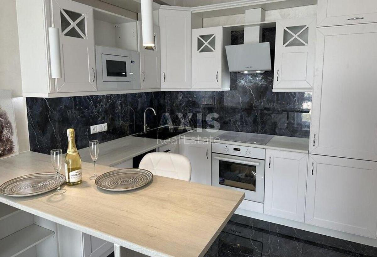 1k apartment vul. Myhajla Maksymovycha 240