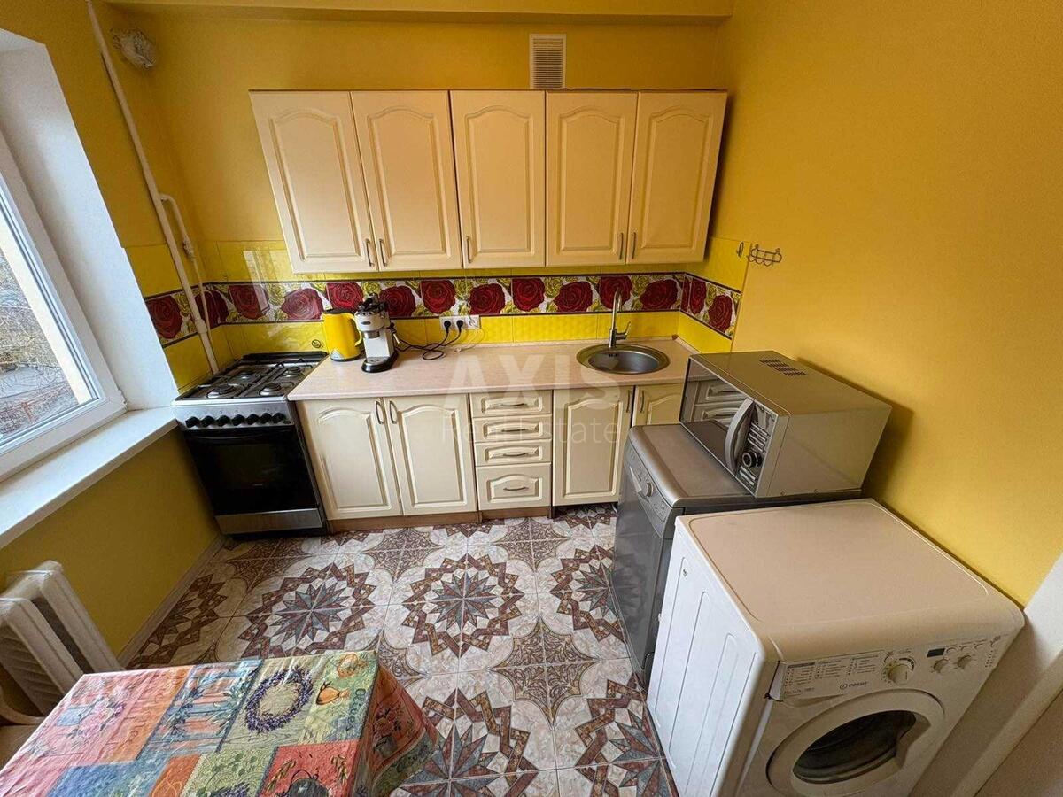 2k apartment vul. Baggovutivs'ka 17