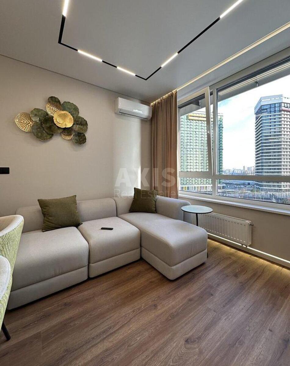 1k apartment nab. Dniprovs'ka 15Д3