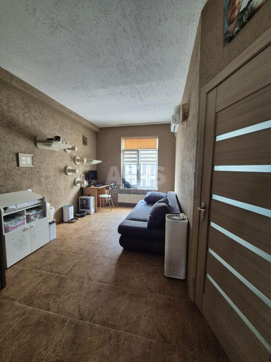 1k apartment vul. Lucenka Dmytra 12А579875